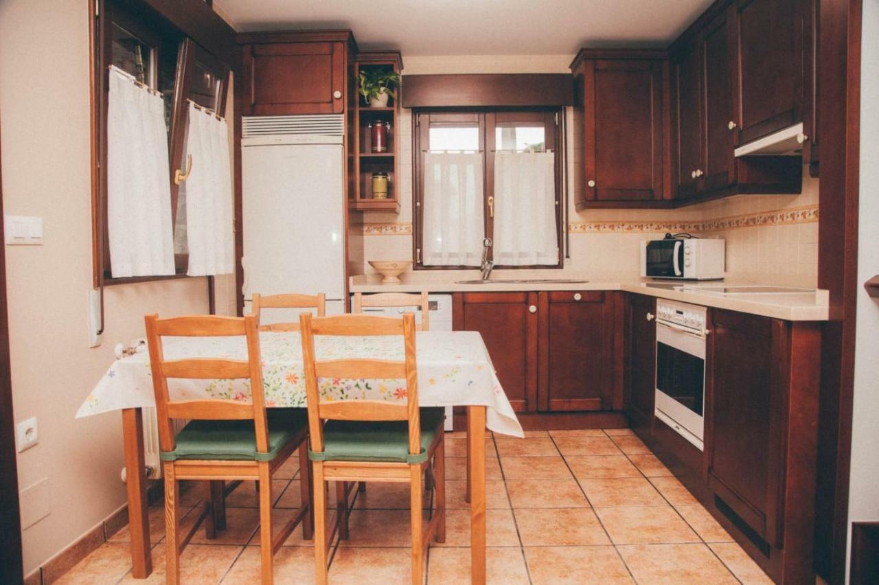 דירות Onís La Casina מראה חיצוני תמונה